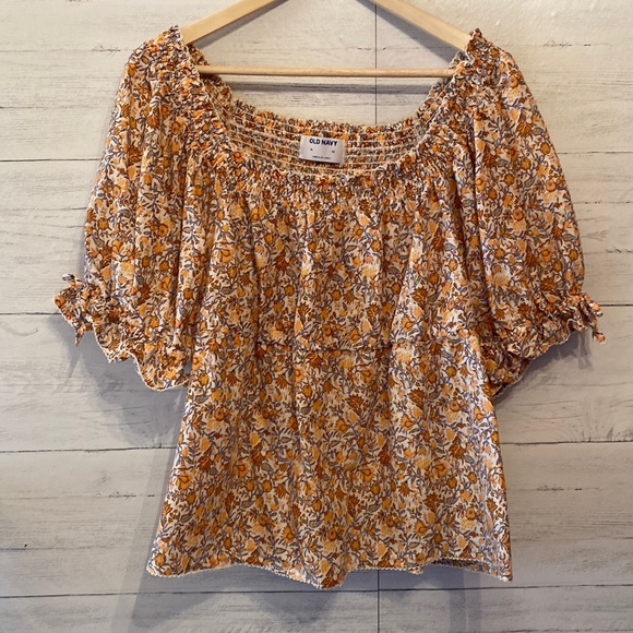 Old Navy Top - Picture 1 of 2